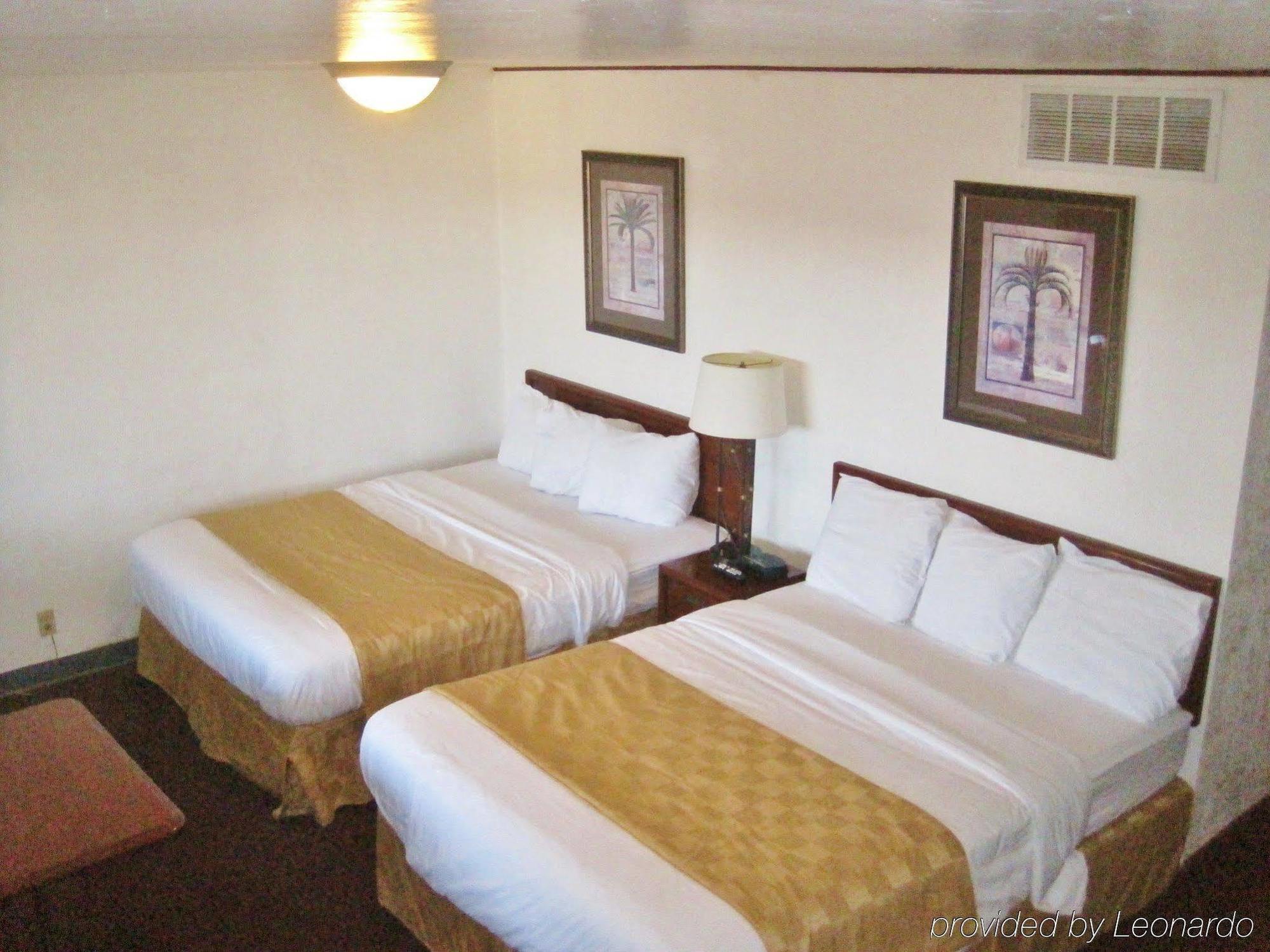 North Coast Inn เครสเซนต์ซิตี ภายนอก รูปภาพ